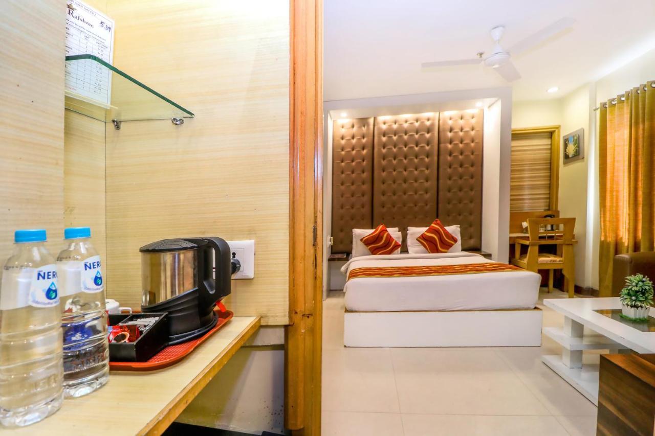Hotel Rajshree & Spa Chandīgarh Exterior foto